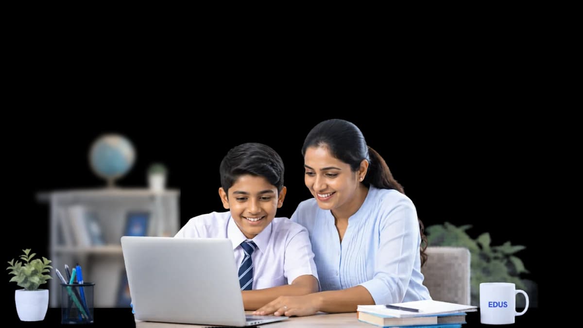 EDUS online learning - student, parent, and tutor connected on a live class